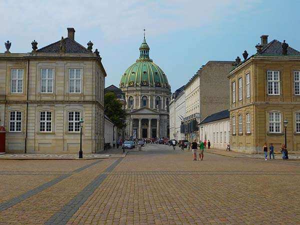 Plaza de Amalienborg Copenhague